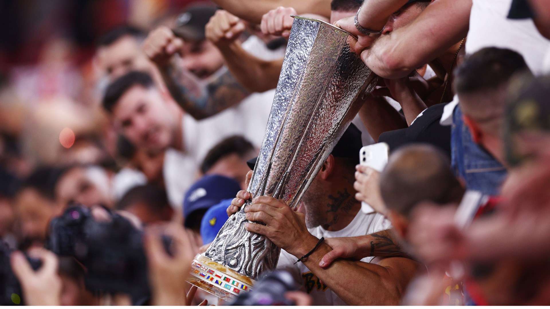 凭借其出色 凭借其出色